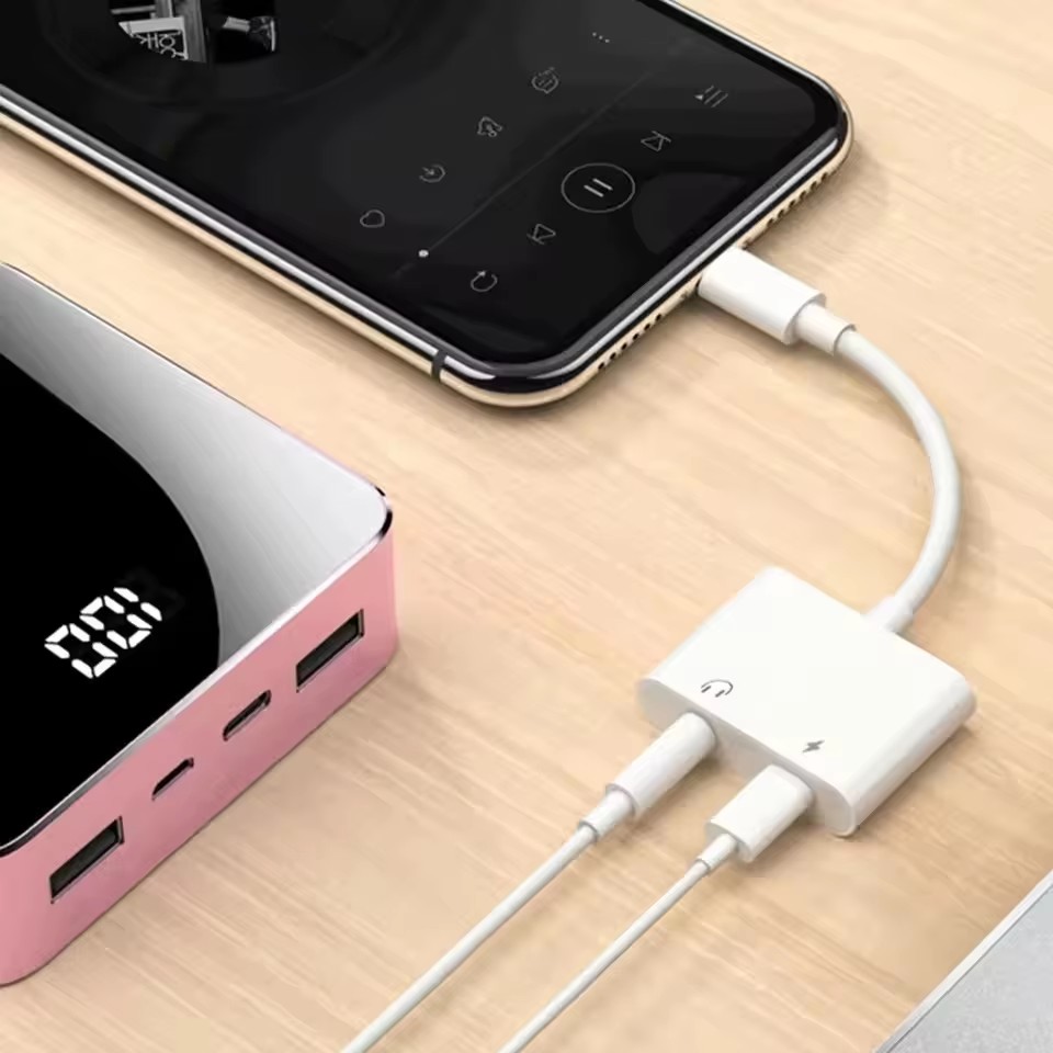 Адаптер 2-в-1 для зарядки и ау – обзор и цена Earphone Splitter Jack